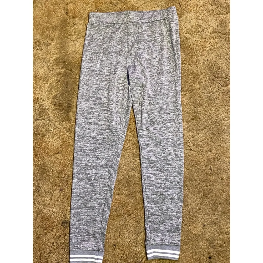 SHEIN legging bundle - Picture 8 of 9